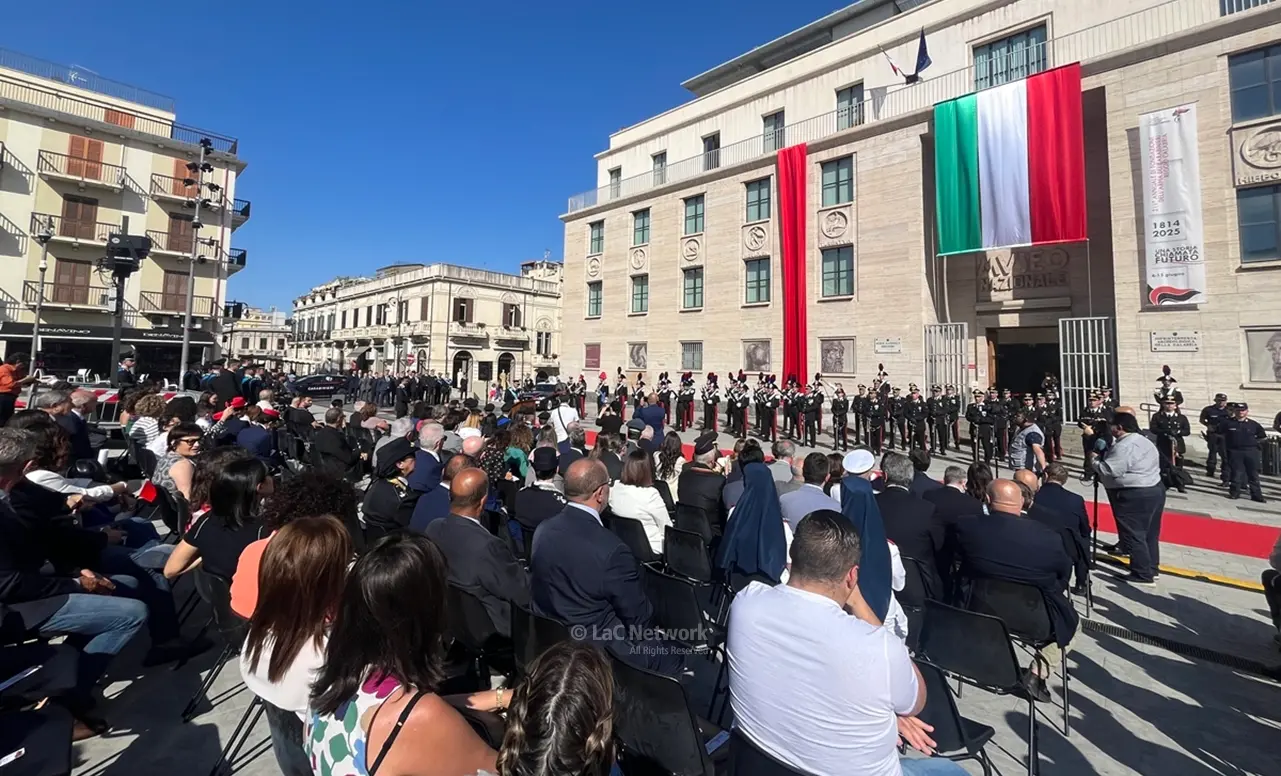Reggio Calabria, i Carabinieri festeggiano 211 anni di storia, Totaro: «Orgogliosi del servizio reso in questa terra»\n