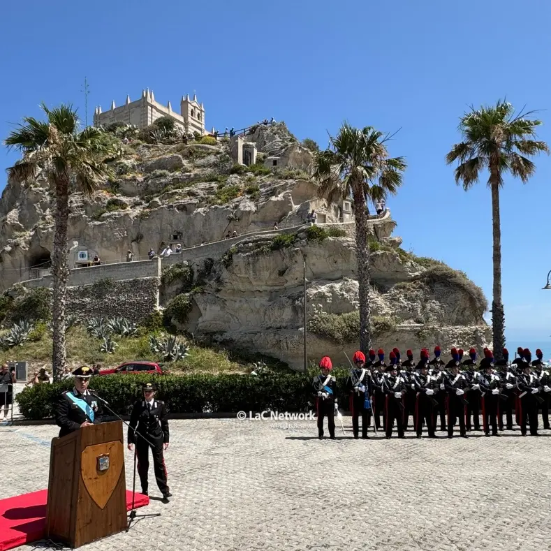 Tropea, l’Arma dei carabinieri festeggia il suo 211esimo compleanno nella suggestiva cornice della Perla del Tirreno\n