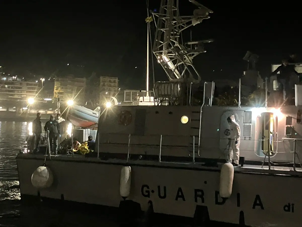 Ancora uno sbarco al porto di Reggio Calabria, arrivati\u00A037 migranti