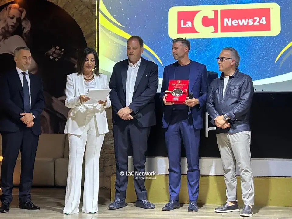 La Calabria celebra Andrea Barzagli, al campione del mondo 2006 il premio 3RLegends Award: «Bello essere qui»