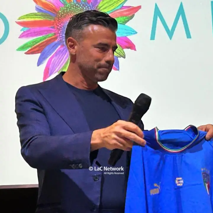 Andrea Barzagli da Cosenza carica l'Italia: «La Nazionale ha ritrovato spirito, può rilanciarsi partendo da stasera»\n
