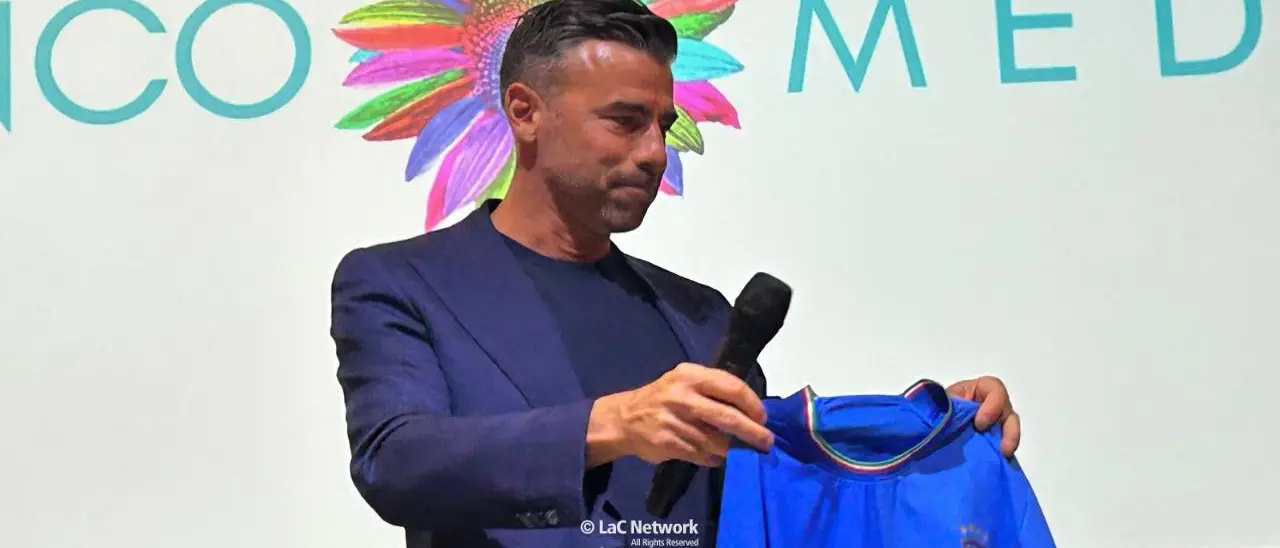 Andrea Barzagli da Cosenza carica l'Italia: «La Nazionale ha ritrovato spirito, può rilanciarsi partendo da stasera»\n