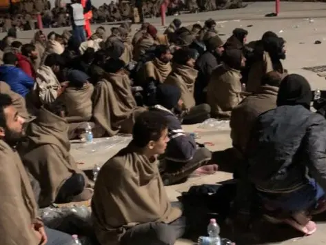 Roccella, continuano gli sbarchi di migranti: soccorse nella notte 130 persone