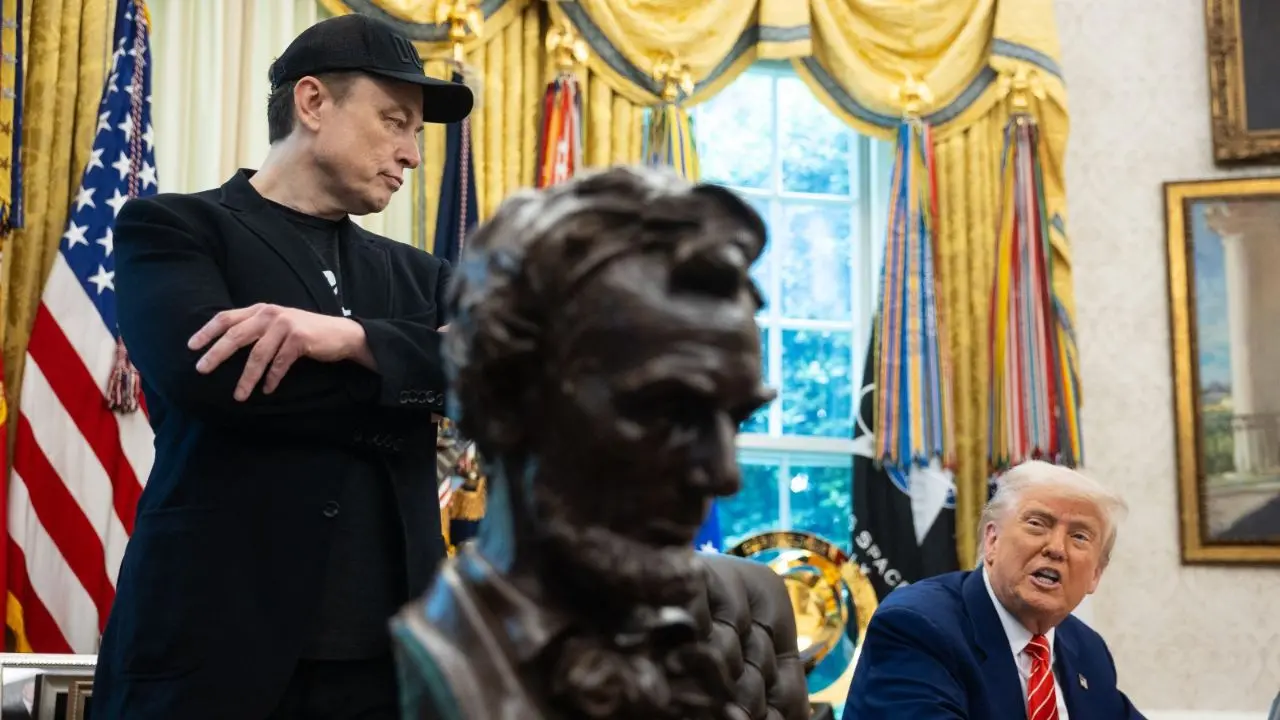 Trump e gli “Epstein files”: Musk evoca lo scandalo tra jet, libri neri e ombre inquietanti