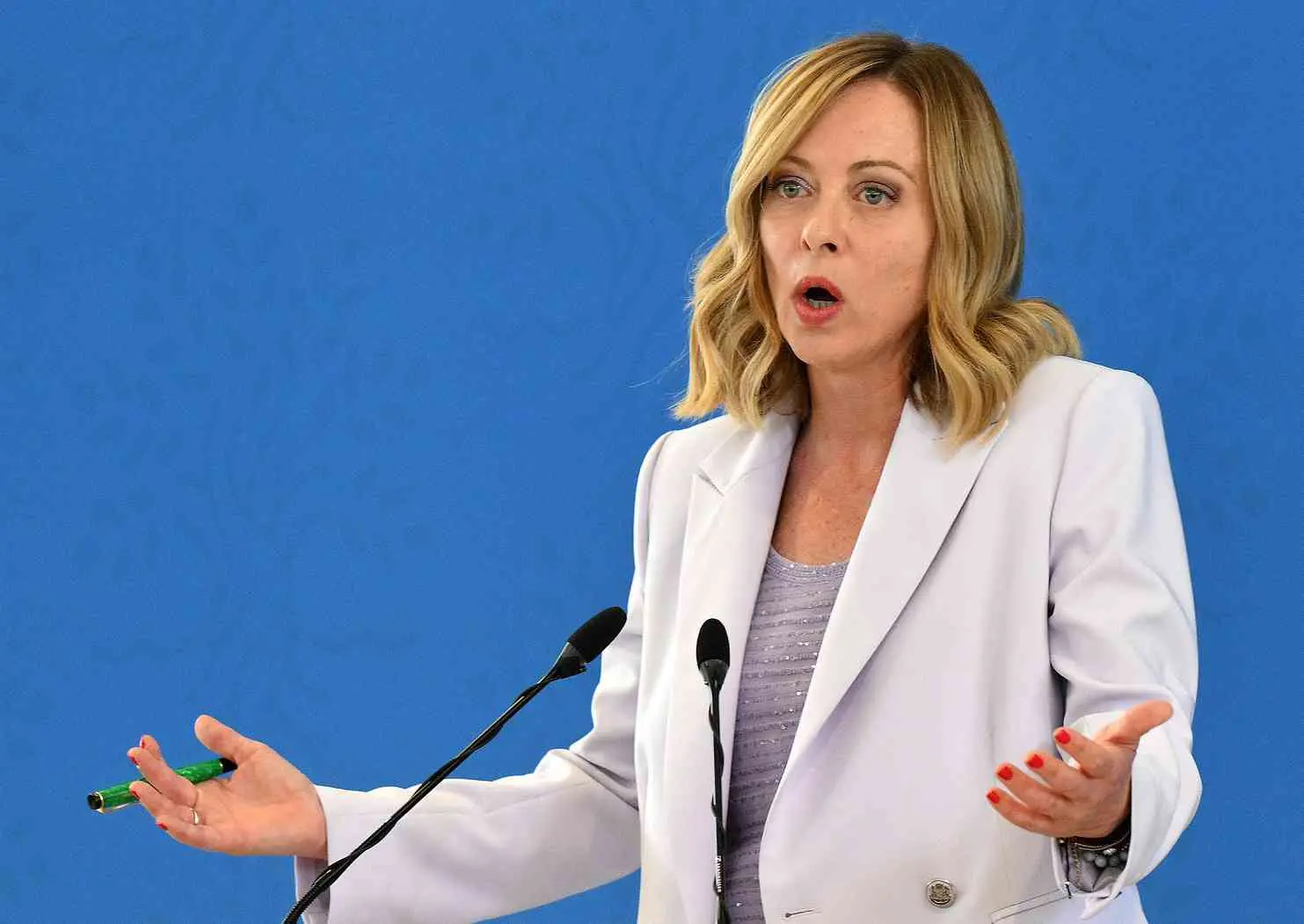 Centrodestra in tensione per le Regionali: Meloni teme il flop e apre al terzo mandato dei governatori
