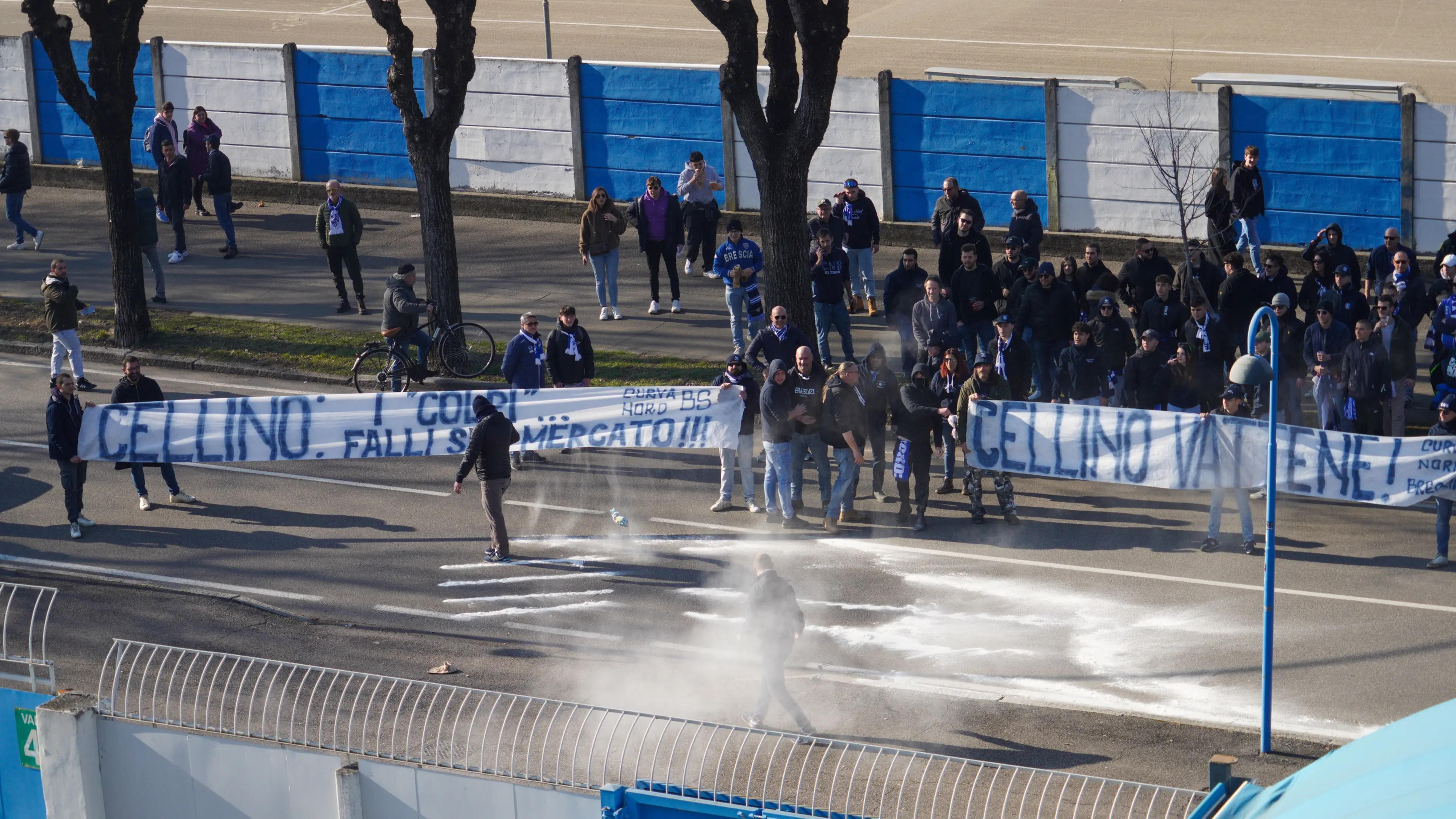 Protest of Brescia Calcio supporters towards the president Massimo Cellino during Brescia Calcio vs AS Cittadella, Italian soccer Serie B match in Brescia, Italy, February 03 2024