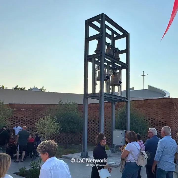 A Pizzo il suono delle campane unisce la comunità: benedetto il nuovo campanile della parrocchia della Risurrezione di Gesù\n\n\n
