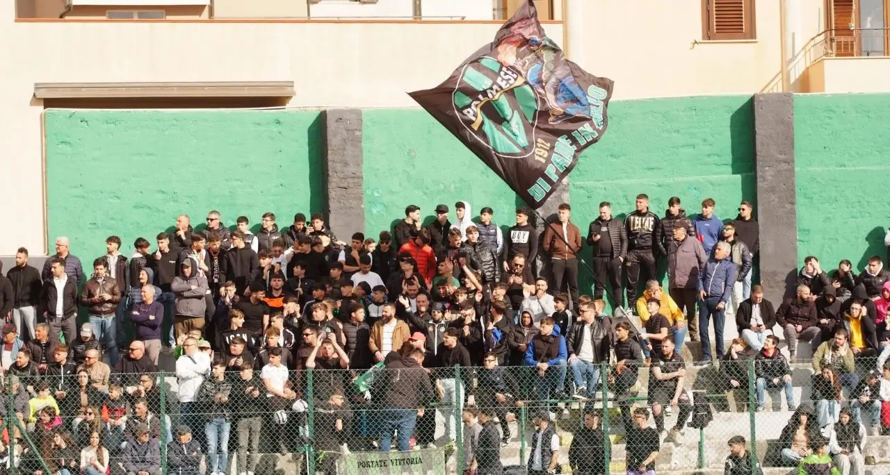 Eccellenza, la Palmese azzera tutte le cariche e riparte. Il presidente Cutrì: «Costruiremo una società forte e solida»\n