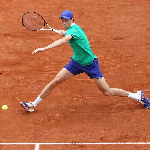 Sinner in finale al Roland Garros, battuto Djokovic. Domenica l’ultimo scontro con Alcaraz\n