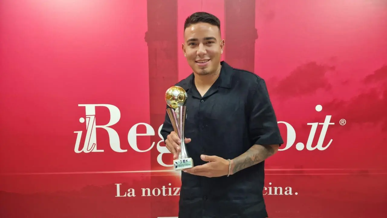 Promozione B, Sebastian Carvajal premiato da LaC come miglior giocatore del campionato: «Mi aspettavo una stagione così, mi alleno per questo»\n