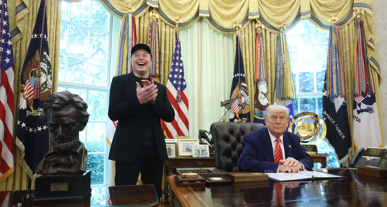 Trump vs Musk: apocalypse ego. Lo scontro tra un miliardario drogato e un presidente che si crede Dio\n