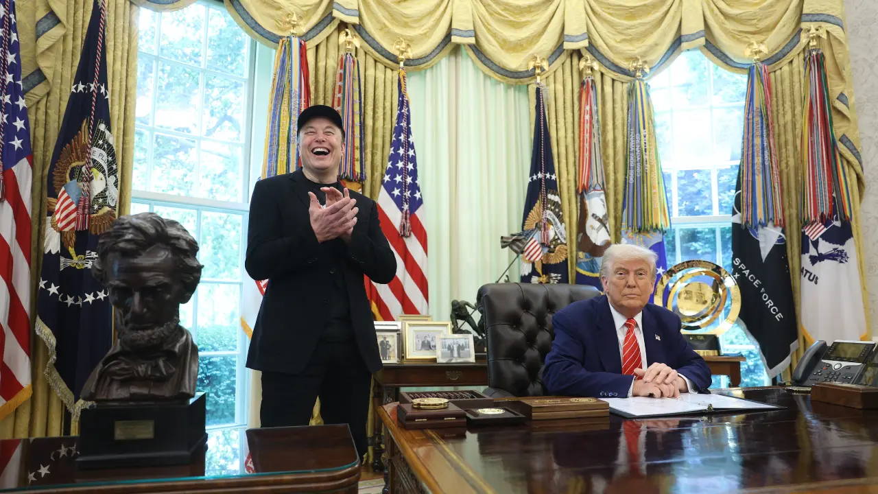 Trump vs Musk: apocalypse ego. Lo scontro tra un miliardario drogato e un presidente che si crede Dio\n