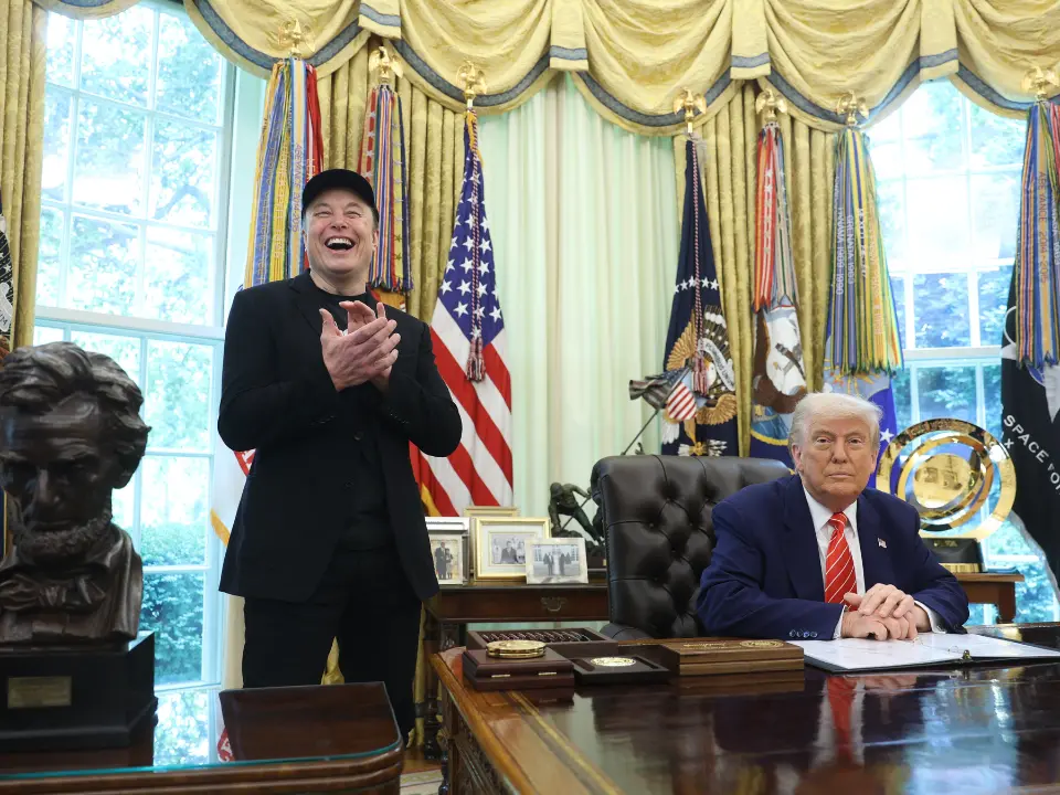 Trump vs Musk: apocalypse ego. Lo scontro tra un miliardario drogato e un presidente che si crede Dio