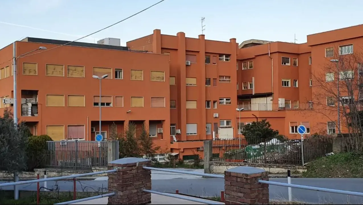 Ospedale di San Marco, dipendenti in pensione e ufficio protesi chiuso: il duro attacco del Pd