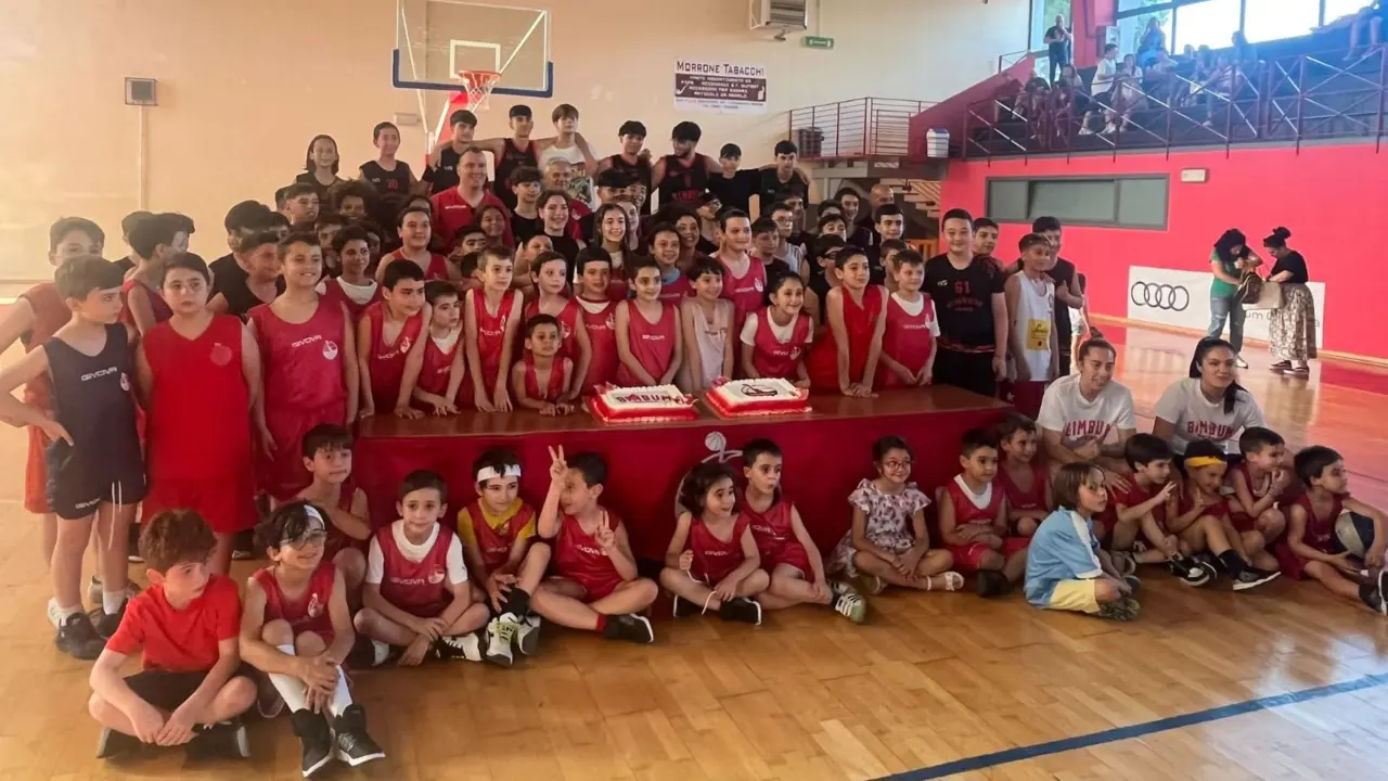 Basket Rende, si procede con il sorriso: tanti giovani sul parquet e testa rivolta già alla prossima stagione\n