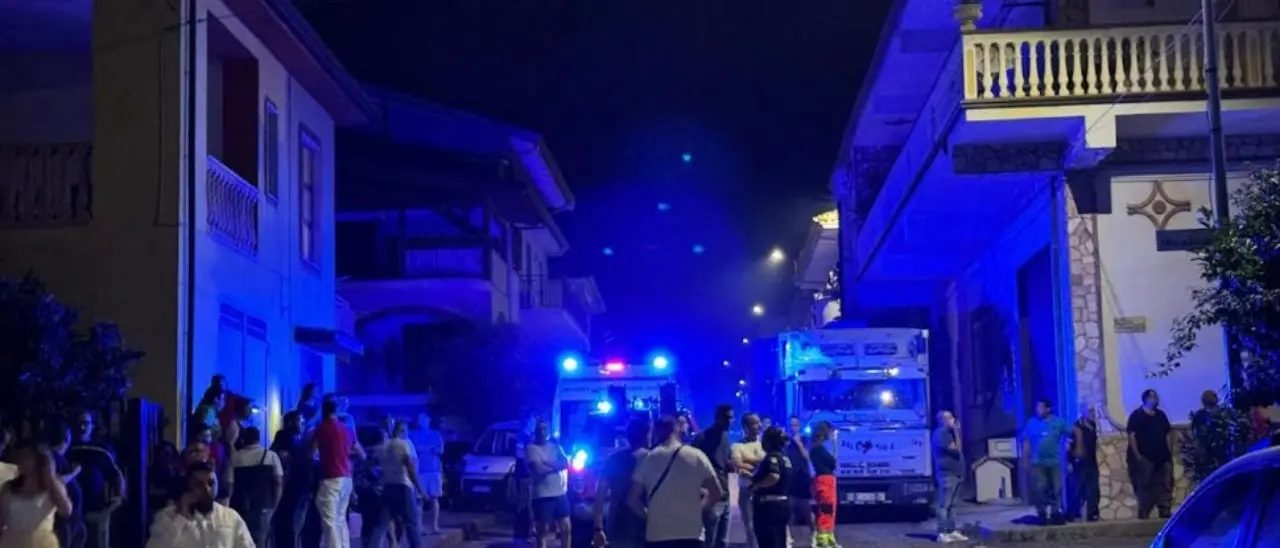 Tragedia sfiorata a Mirto Crosia, esplode un bombolone a gas: tre feriti
