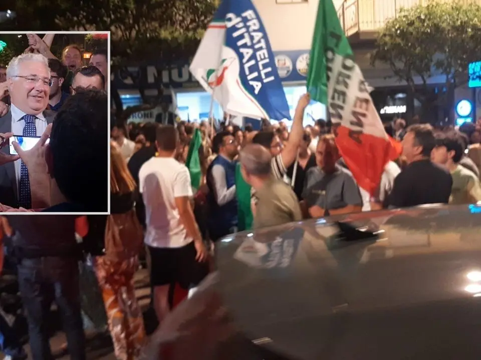 Le prime parole di Murone da sindaco: «Dicevano che non mi sosteneva nessuno… Da domani al lavoro per la città e i suoi problemi»