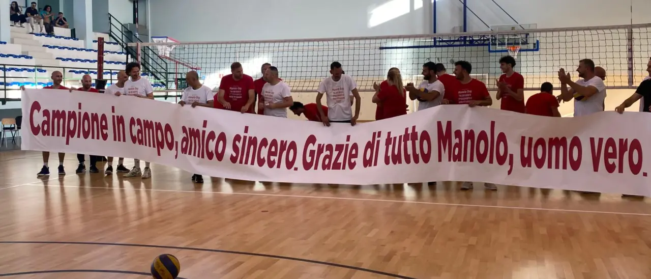 Volley, il Manolo Gaetano day riunisce tutta la Calabria sportiva per omaggiare l’ex pallavolista\n