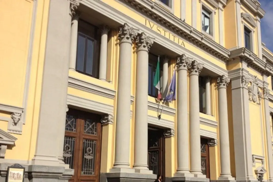 Petrol Mafie: invito all’astensione nei confronti di un giudice per l’intero processo\n