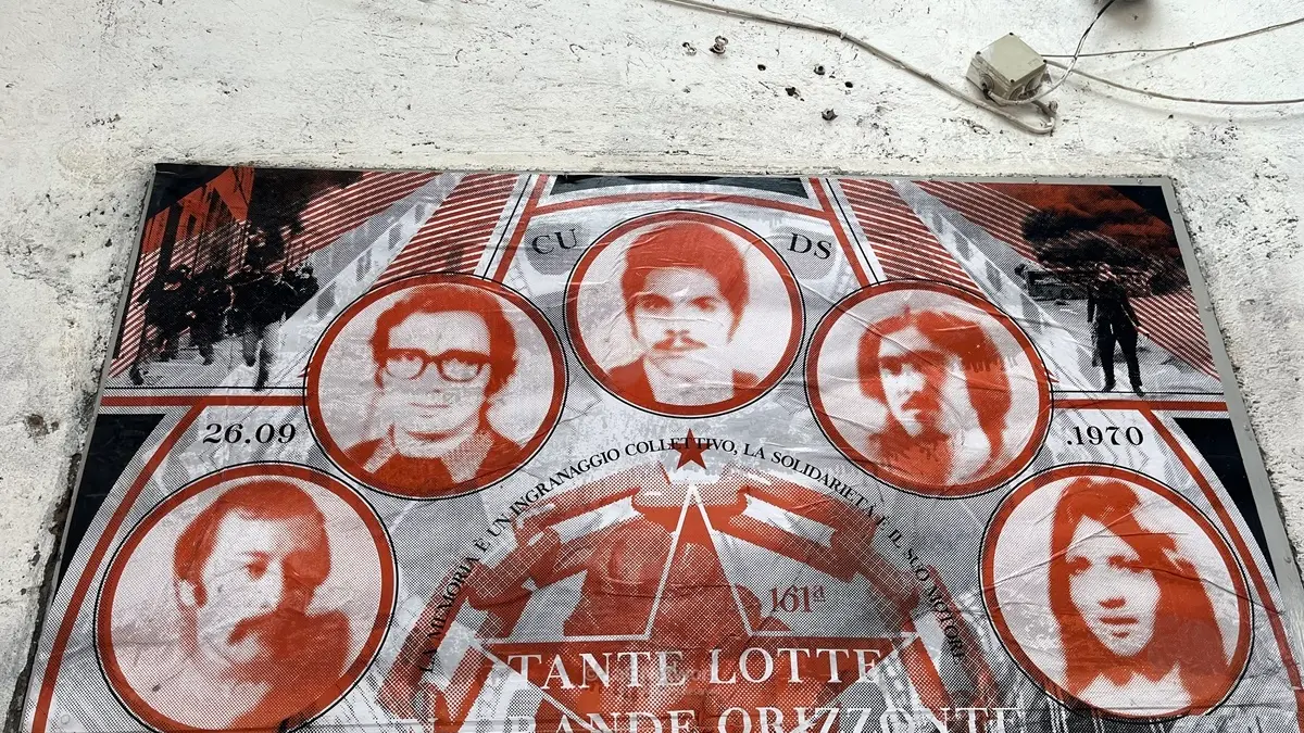 <p>I cinque anarchici del Sud&nbsp; in un&#39;opera muraria al centro Cartella di Gallico a Reggio Calabria</p>\\n