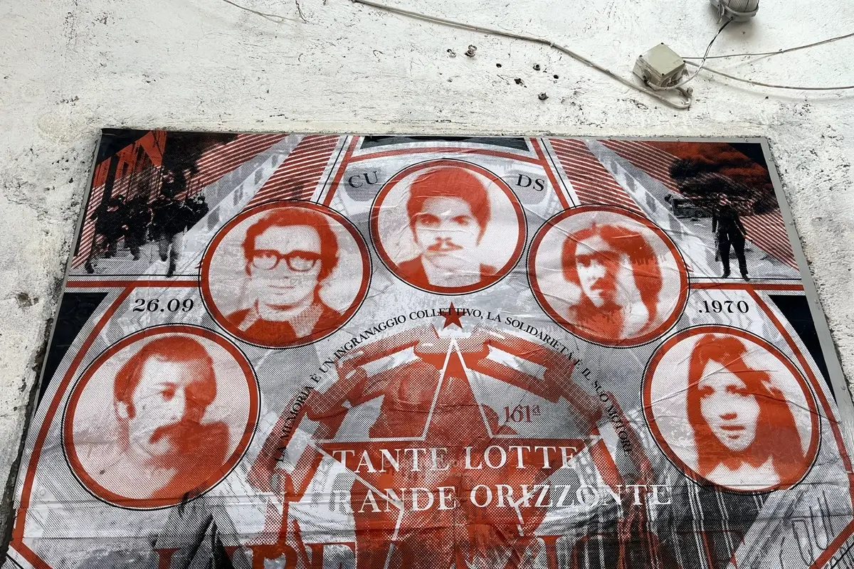 <p>I cinque anarchici del Sud&nbsp; in un&#39;opera muraria al centro Cartella di Gallico a Reggio Calabria</p>\\n