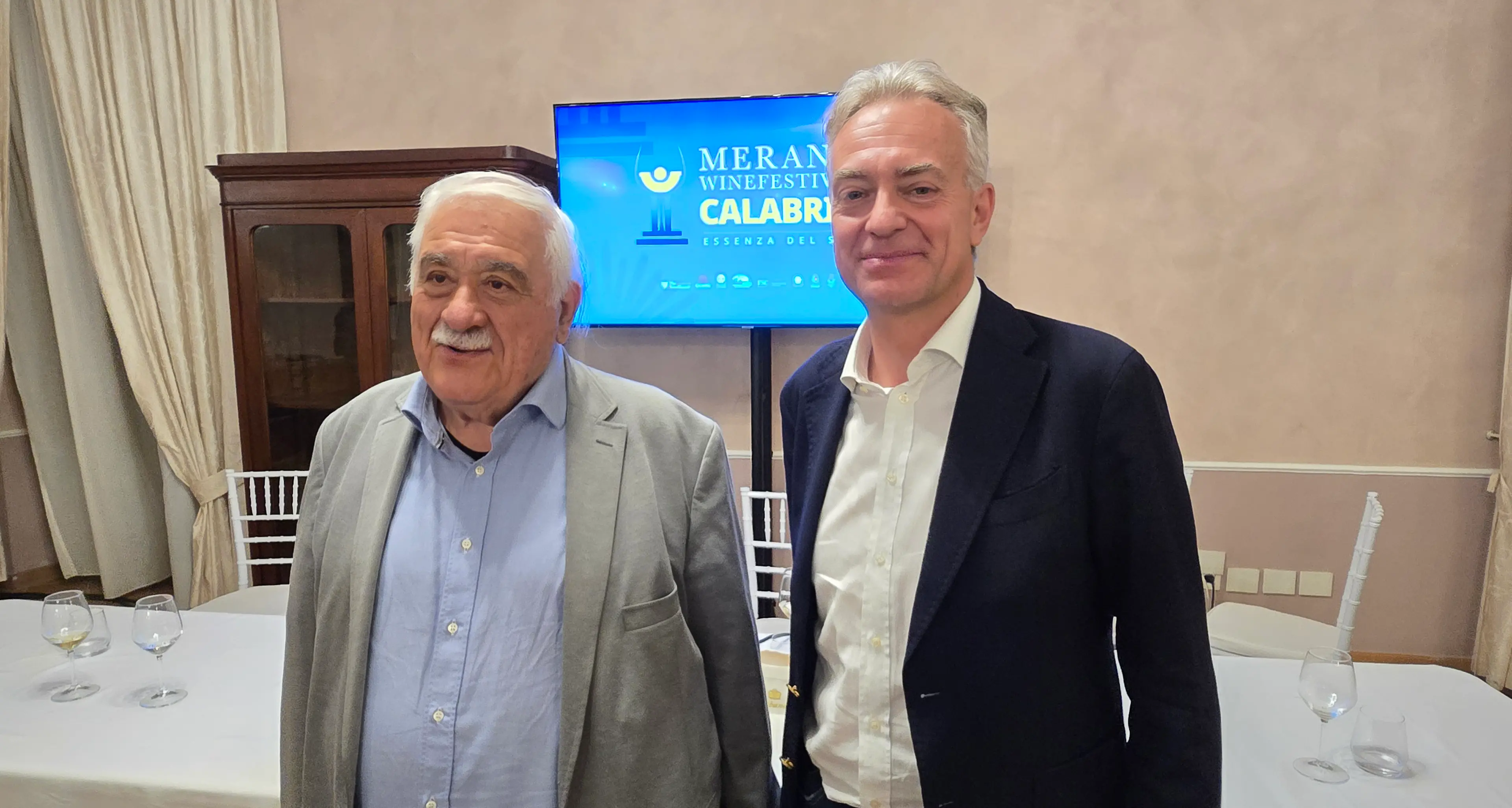 Lo spirito del Merano Winefestival a Cirò e i cambiamenti strategici avviati da Occhiuto e Gallo\n\n\n