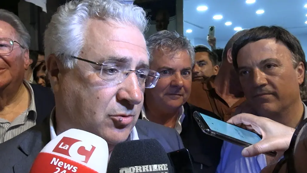 A Lamezia c’è una fascia da \"condividere\". Murone e Galati: primo cittadino, primo sponsor\n\u00A0\n