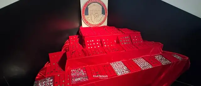 Consegnate\u00A0al Museo di Vibo Valentia 479 monete antiche confiscate a due collezionisti\n