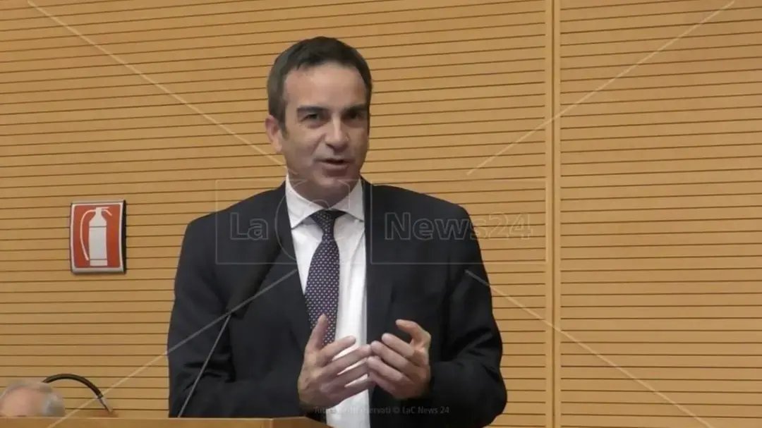 Occhiuto indagato per corruzione: accertamenti anche sull’ex socio del governatore\n