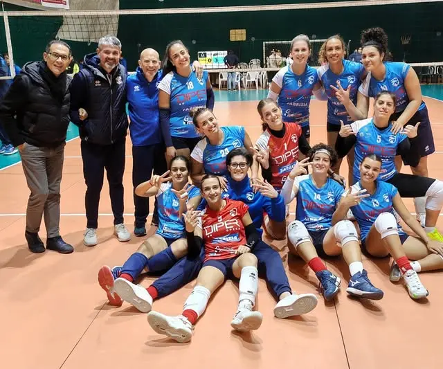 Volley Calabria, la Diper Cinquefrondi prosegue la sua crescita. Coach Albanese: «Ottima base per fare ancora meglio»\n