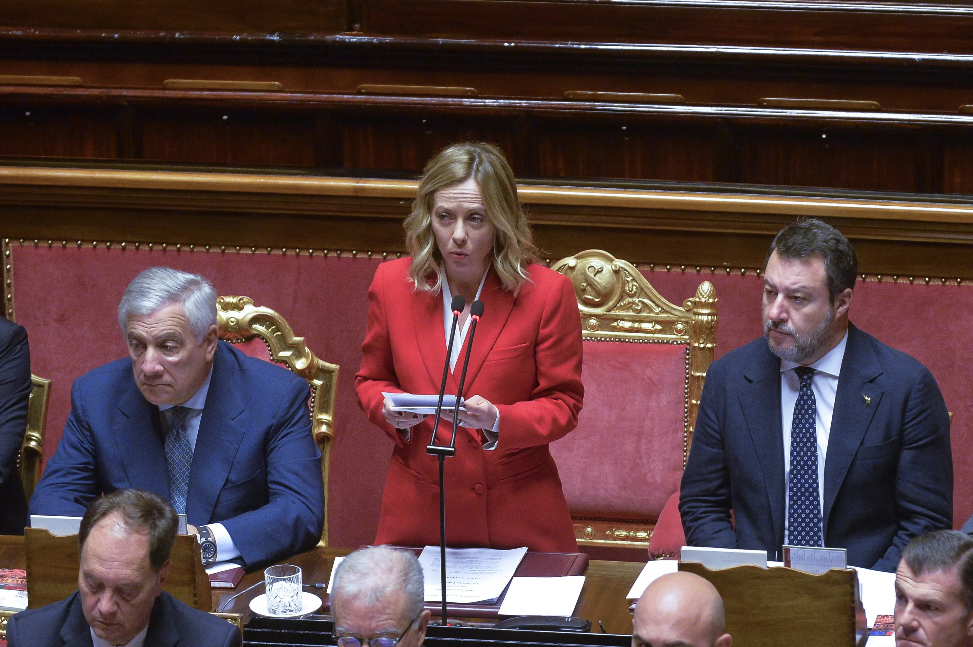 Lite nel centrodestra sul terzo mandato ai governatori, l’affondo di Tajani: «Anche Hitler fu votato»\n
