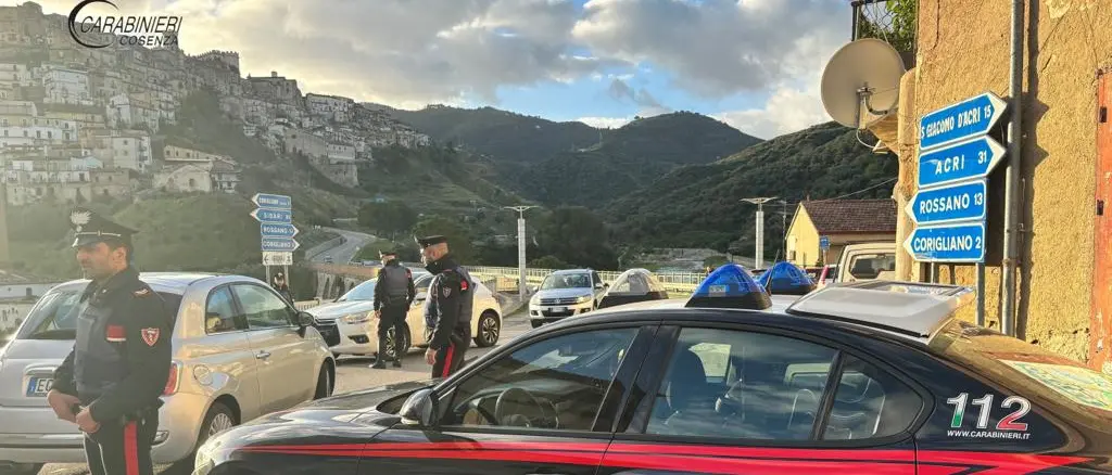 Violenze e minacce, quattro arresti in poche ore a Corigliano Rossano\n