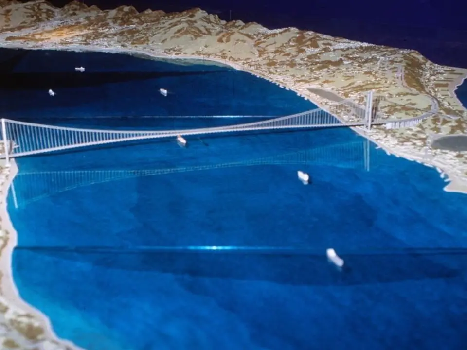 Il ponte di Salvini diventa “spesa Nato”: così Meloni cerca di risparmiare 14 miliardi per il riarmo