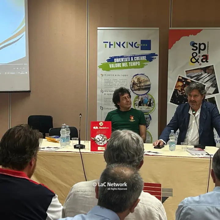 Padovano emoziona l’Unical: «Nell’inferno giudiziario ho ritrovato i veri valori. Bergamini? Lo porto nel cuore»\n