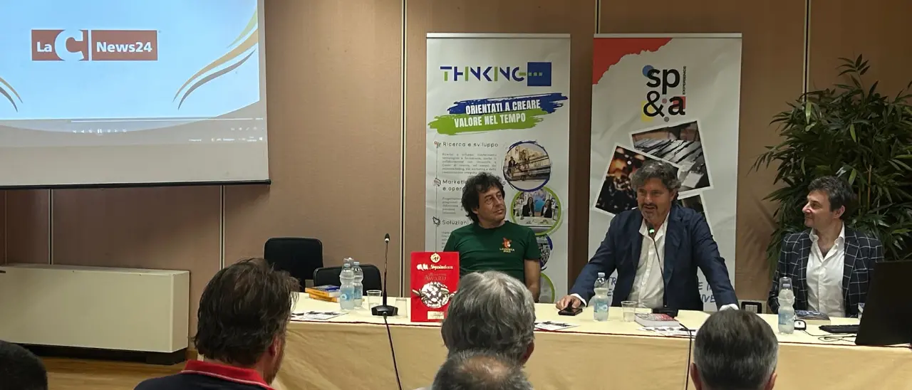 Padovano emoziona l’Unical: «Nell’inferno giudiziario ho ritrovato i veri valori. Bergamini? Lo porto nel cuore»\n