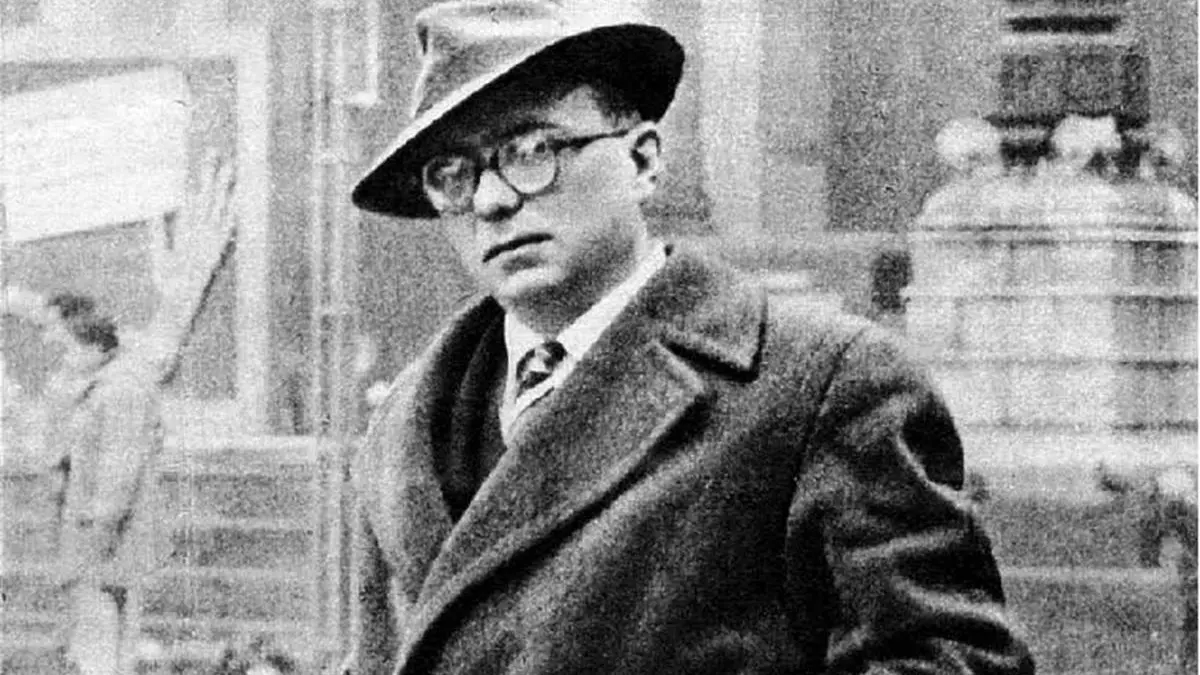 <p>Lorenzo Calogero</p>\\n