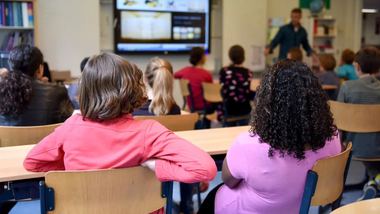 La scuola dimenticata, al Sud un sistema al collasso: viaggio nel cuore di una disuguaglianza italiana\n