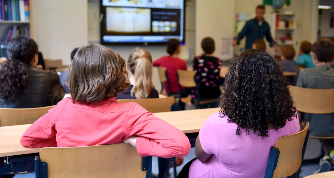 La scuola dimenticata, al Sud un sistema al collasso: viaggio nel cuore di una disuguaglianza italiana\n