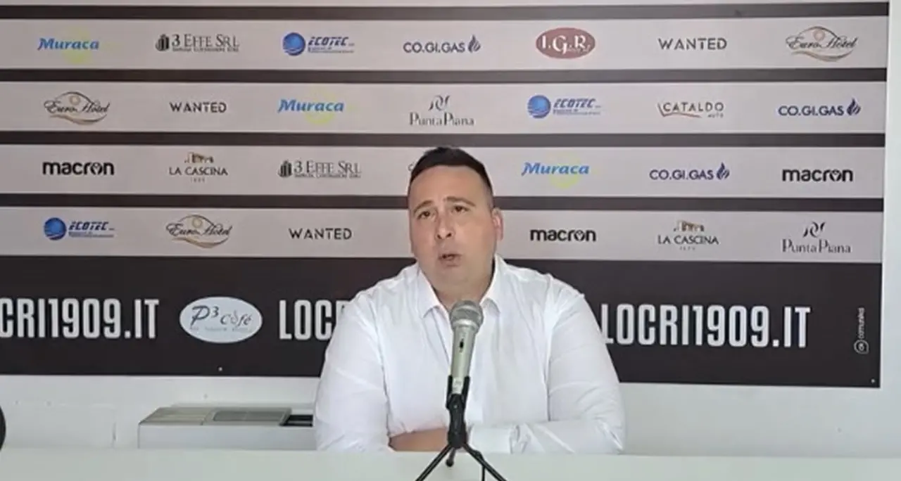Dilettanti, futuro del Locri sempre più incerto.\u00A0Polifroni: «Chiedo scusa a tutti. Settimana prossima consegnerò il titolo al Comune»\n