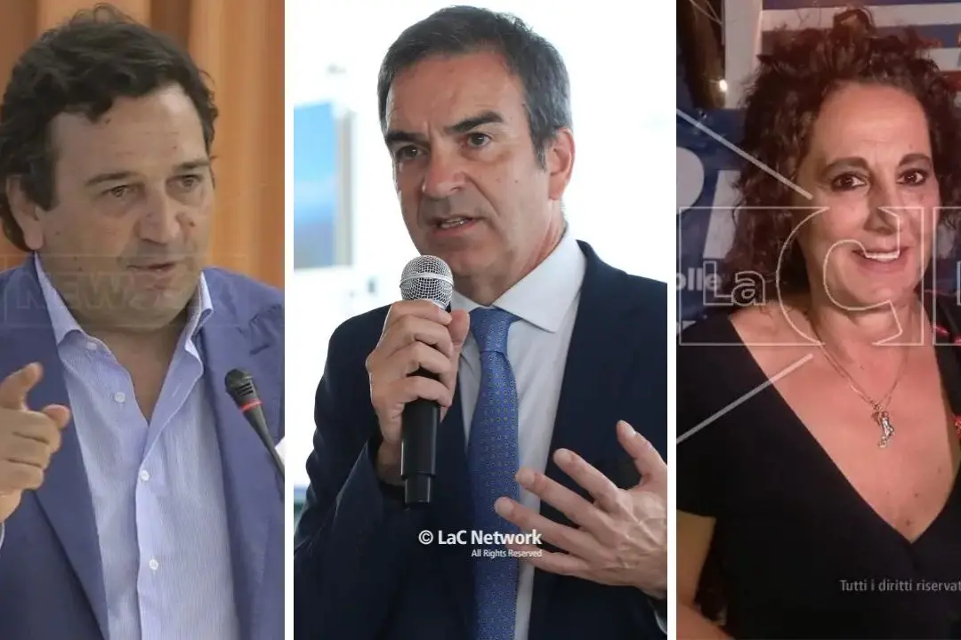<p>Fausto Orsomarso, Roberto Occhiuto e Wanda Ferro</p>\\n