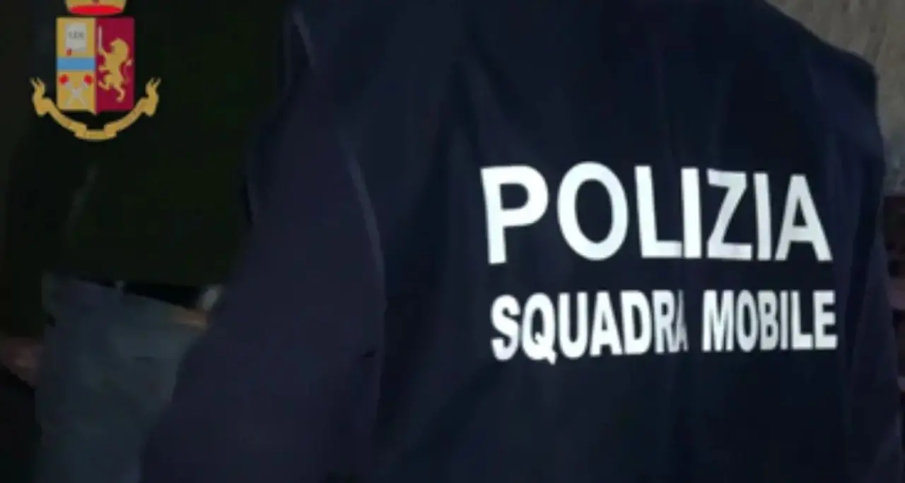 Droga ed estorsione, blitz della Polizia a Cosenza: eseguite otto misure cautelari