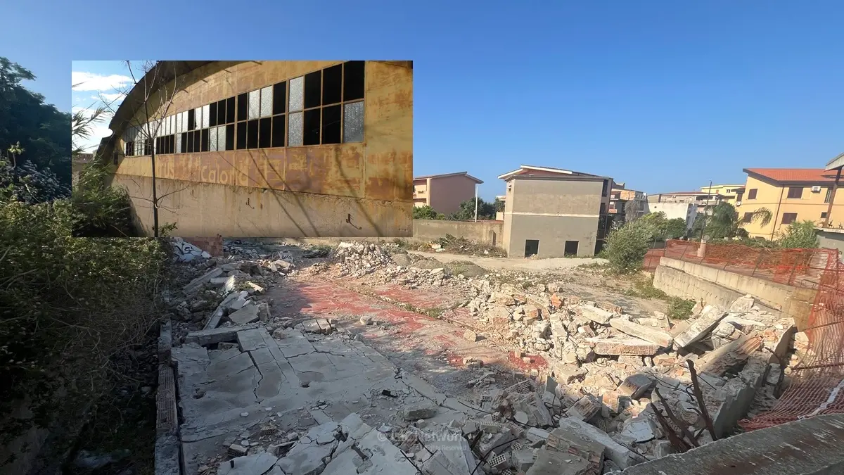 <p>Il sito dell&#39;ex stabilimento Italcitrus a Catona, periferia nord di Reggio Calabria</p>\\n