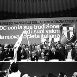 Il Sud che aspetta un centro: il cuore meridionale della Democrazia Cristiana e il vuoto mai colmato\n