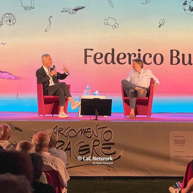 Le Americhe tra storie di sport ed emigrazione, a Roccella l’argomento a piacere di Federico Buffa\n