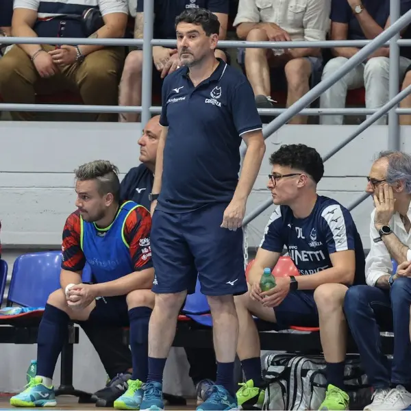 Pirossigeno Cosenza, saluta l’artefice della salvezza: ufficiale la separazione con mister Ibanes\n
