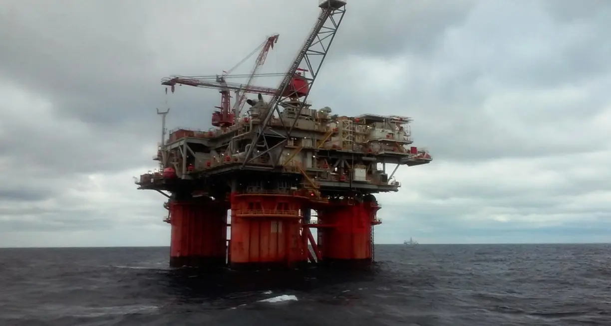 Escalation in Medio Oriente, tempesta sui mercati: Italia tra i Paesi più esposti\u00A0al rischio energetico