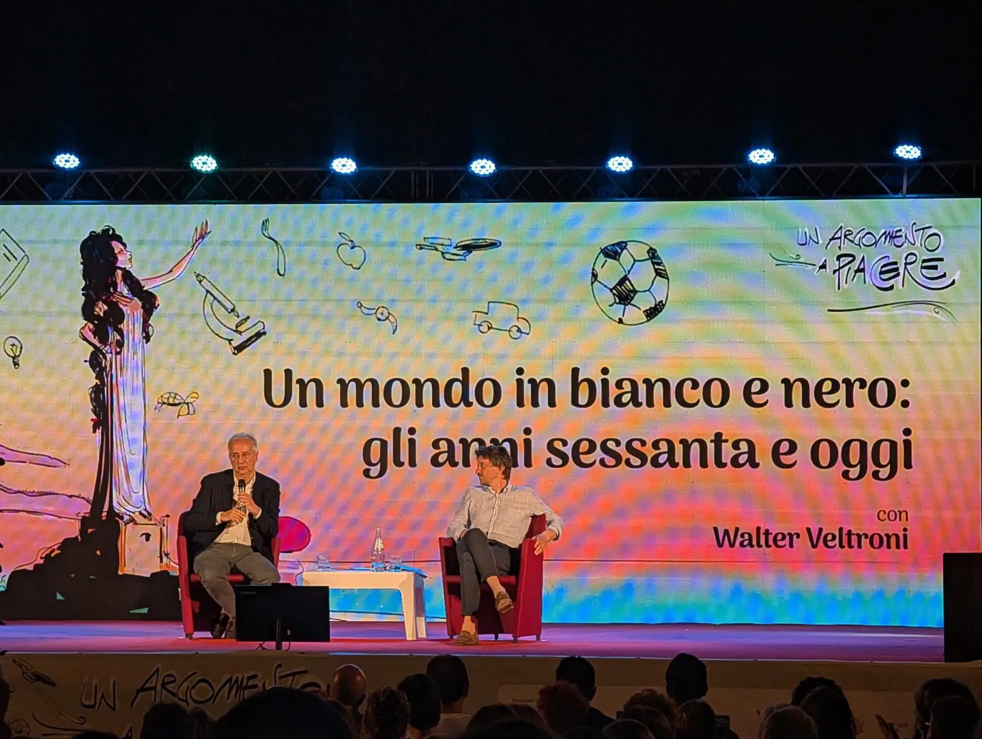A Roccella Jonica\u00A0Walter Veltroni racconta i suoi anni ‘60:\u00A0«Era il tempo in cui tutto sembrava possibile»\n
