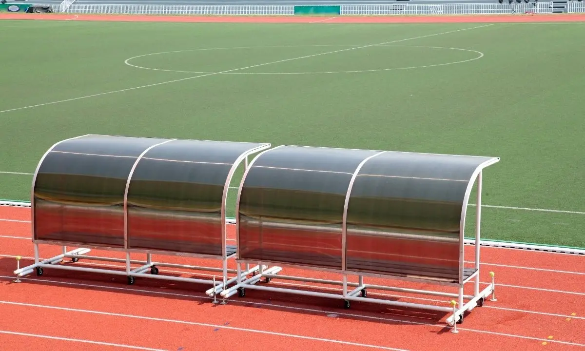 Dilettanti, sempre più folto il valzer delle panchine: il Val Gallico al momento tra Corapi e Dal Torrione. L'Atletico Maida valuta Saladino e Notaris\n