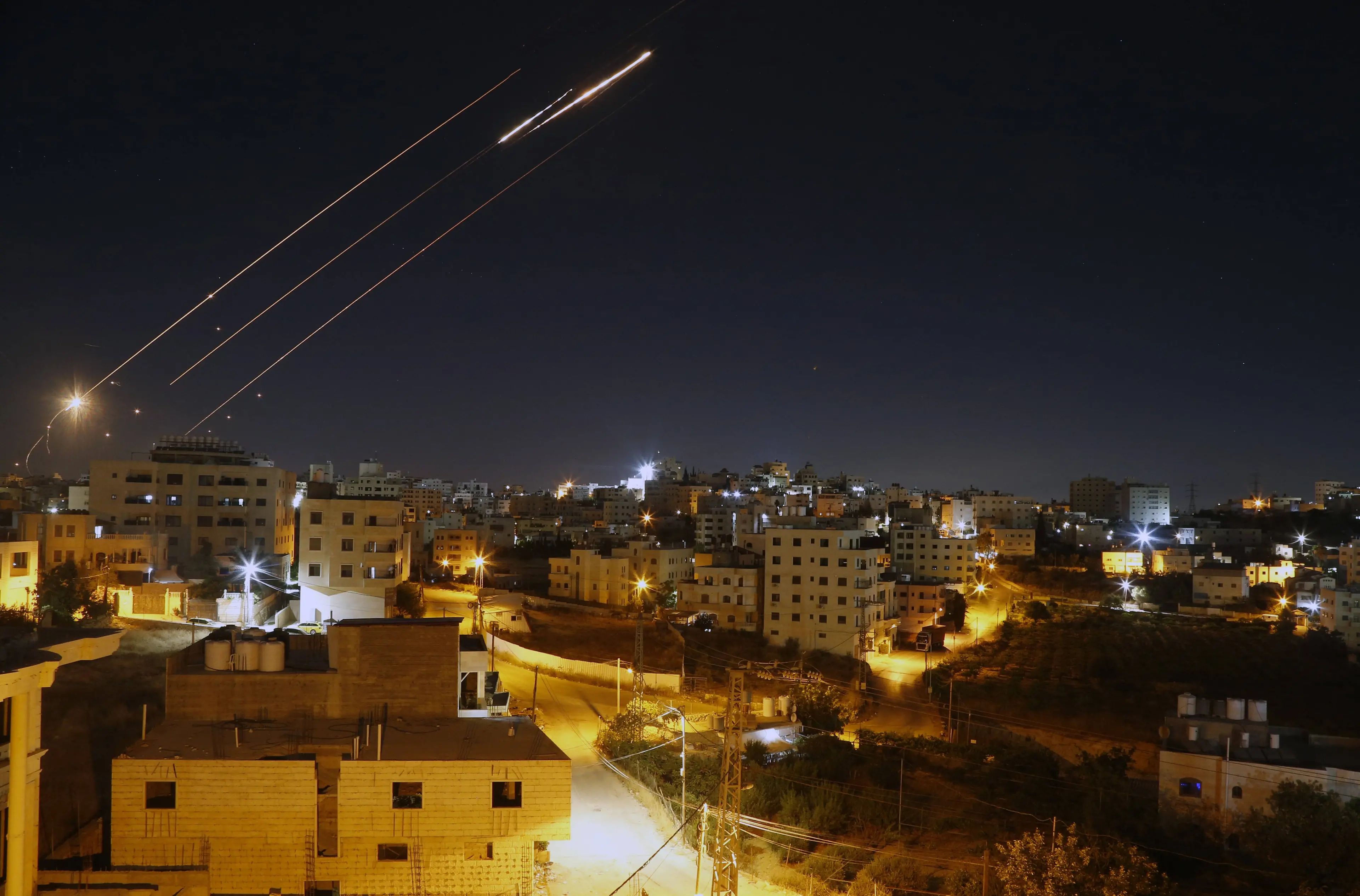 Israele-Iran,\u00A0Netanyahu: «Ucciso il capo dell’intelligence dei Pasdaran». Trump apre a Putin come mediatore