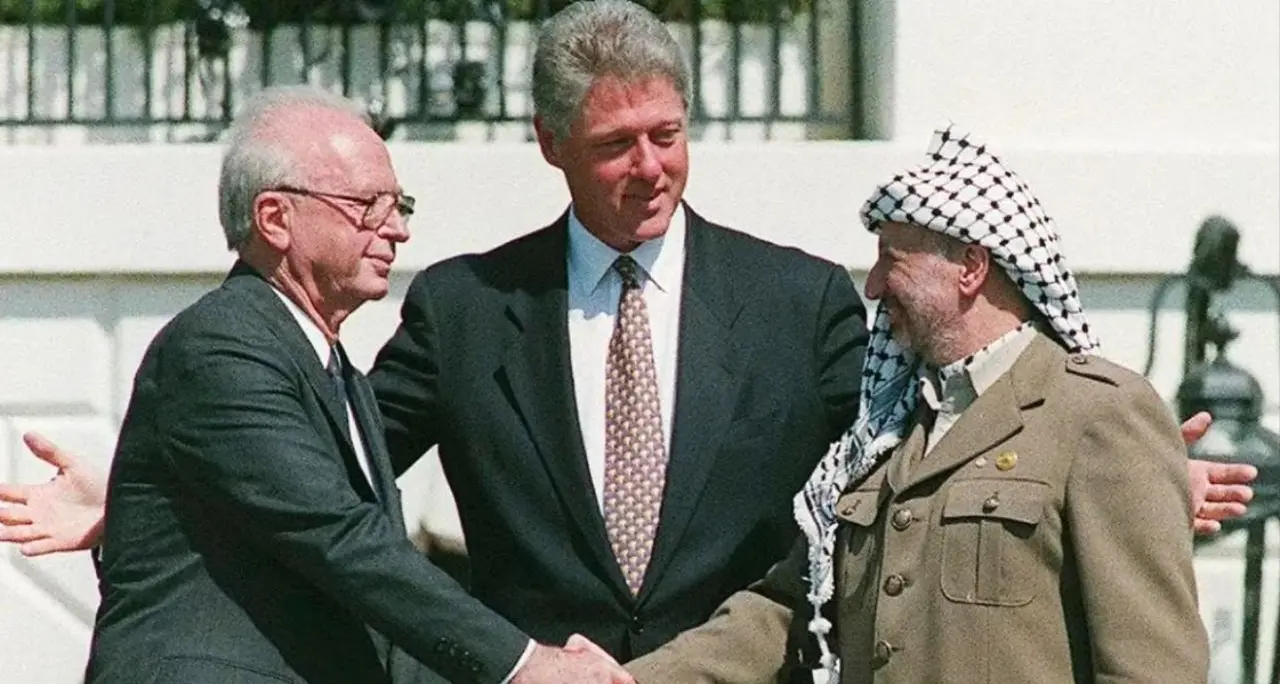 Gli Accordi di Oslo e\u00A0il tempo della speranza: quando Israele e Palestina si riconobbero per la prima volta\n